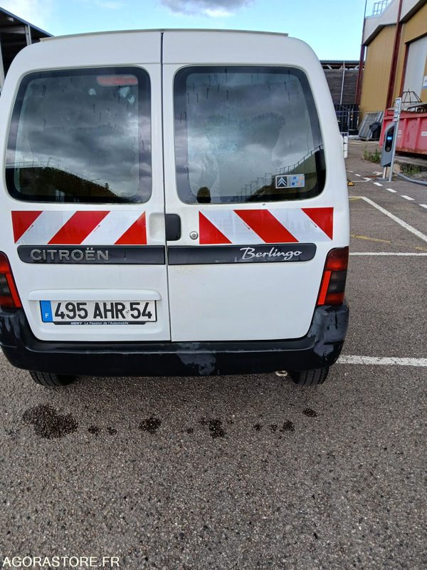 BERLINGO 495AHR54 220260 KM ATTENTON YA UNE CONTRE VISITE - Small van: picture 3 BERLINGO 495AHR54 220260 KM ATTENTON YA UNE CONTRE VISITE - Small van: picture 3