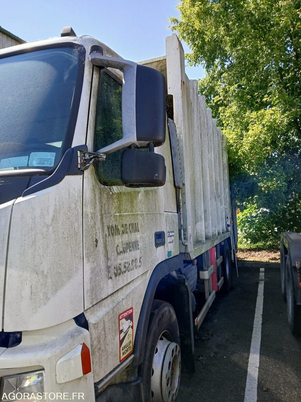 BOM 19 T VOLVO FM 229474 kms 2007 - Garbage truck: picture 2 BOM 19 T VOLVO FM 229474 kms 2007 - Garbage truck: picture 2