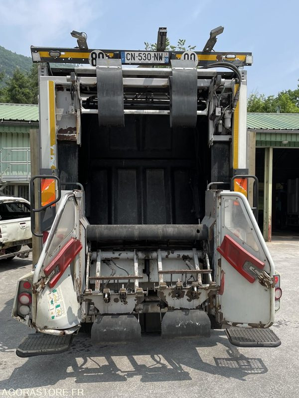 BOM Renault Premium 300 DXi 6 cyl. 306 ch 2012 200000 km - Garbage truck: picture 3 BOM Renault Premium 300 DXi 6 cyl. 306 ch 2012 200000 km - Garbage truck: picture 3