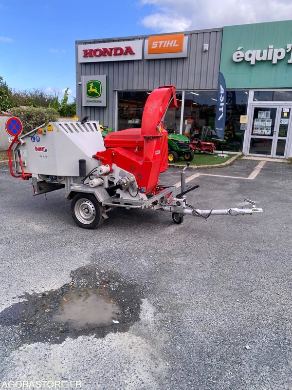 BROYEUR DE VEGETAUX BUGNOT - BVN 56 - 810 HEURES - 2019 - Garden equipment: picture 5 BROYEUR DE VEGETAUX BUGNOT - BVN 56 - 810 HEURES - 2019 - Garden equipment: picture 5
