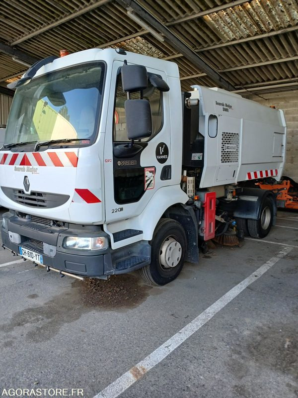 Balayeuse Renault Midlum 220.12 Scarab Major 3 D (62412) - Road sweeper: picture 1 Balayeuse Renault Midlum 220.12 Scarab Major 3 D (62412) - Road sweeper: picture 1