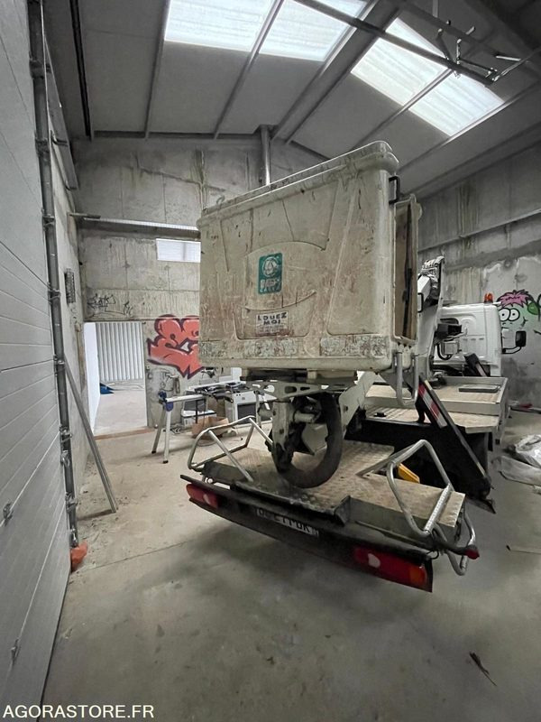 CAMION NACELLE NISSAN IMER P18T12 28740 KM 2015 - Truck mounted aerial platform: picture 2 CAMION NACELLE NISSAN IMER P18T12 28740 KM 2015 - Truck mounted aerial platform: picture 2