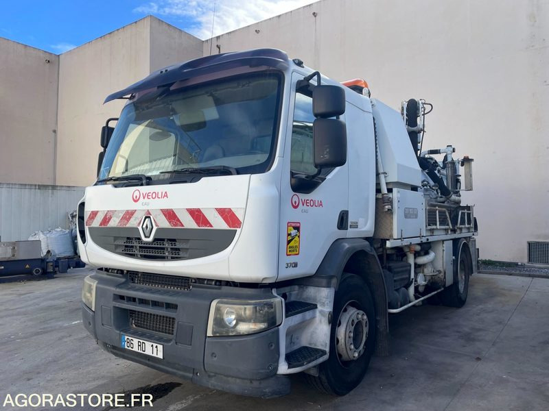 CAMION RENAULT19 HYDROCURER HUWER - 2018 / 341 258 KM - Vacuum truck: picture 3 CAMION RENAULT19 HYDROCURER HUWER - 2018 / 341 258 KM - Vacuum truck: picture 3