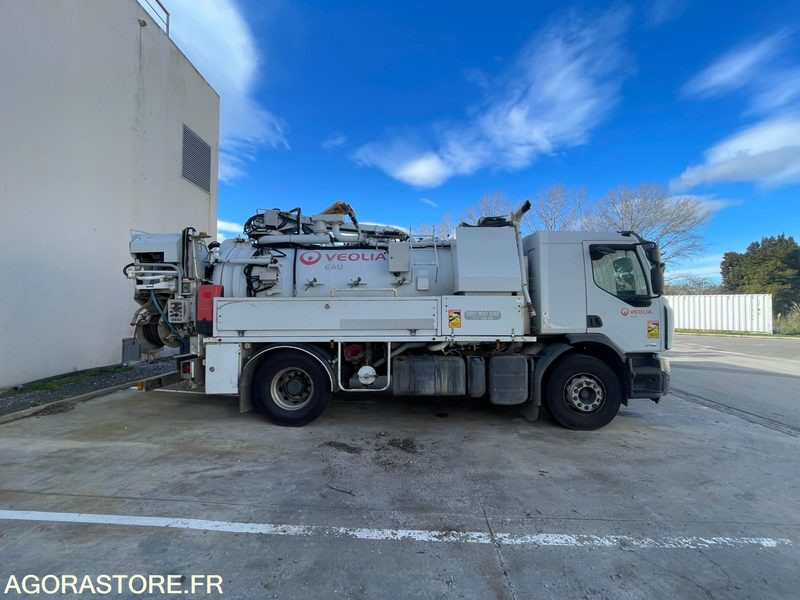 CAMION RENAULT19 HYDROCURER HUWER - 2018 / 341 258 KM - Vacuum truck: picture 2 CAMION RENAULT19 HYDROCURER HUWER - 2018 / 341 258 KM - Vacuum truck: picture 2