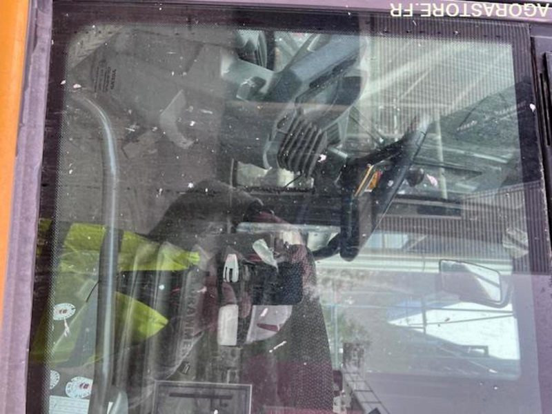 CHARGEUR L35G / 400H / R61144 - Loader: picture 5 CHARGEUR L35G / 400H / R61144 - Loader: picture 5