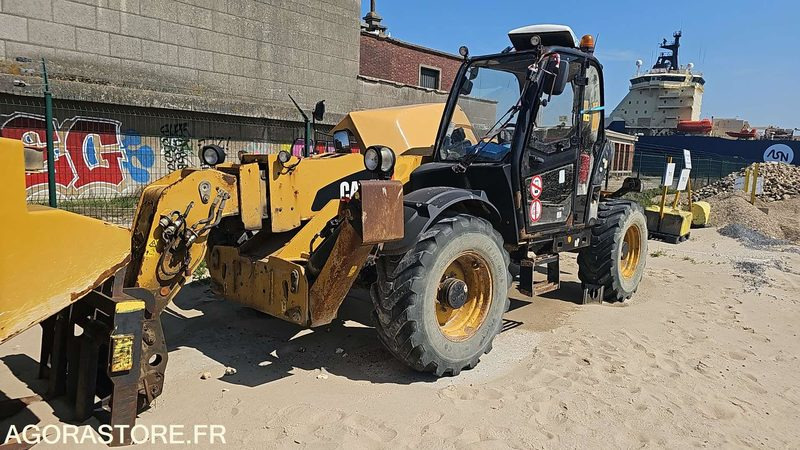 CHARIOT TELESCOPIQUE CATERPILLAR TH414 - YC5000000TBZ00826 - 2012/ 7892 HEURES - Diesel forklift: picture 1 CHARIOT TELESCOPIQUE CATERPILLAR TH414 - YC5000000TBZ00826 - 2012/ 7892 HEURES - Diesel forklift: picture 1