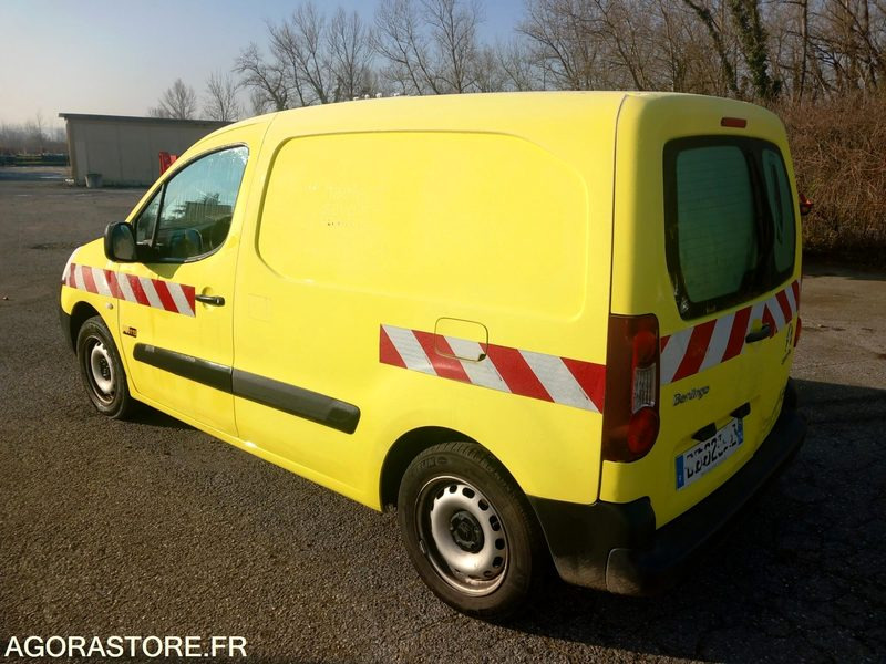 CITROËN BERLINGO VU BLUE HDI100 ETG6 (FC0115) - Small van: picture 3 CITROËN BERLINGO VU BLUE HDI100 ETG6 (FC0115) - Small van: picture 3