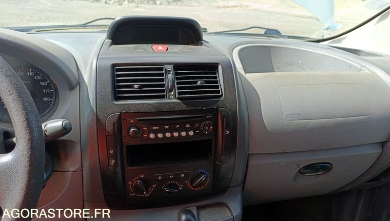 CITROËN JUMPY - 2010 / 163000 KM (BA-589-VP) - Small van: picture 5 CITROËN JUMPY - 2010 / 163000 KM (BA-589-VP) - Small van: picture 5