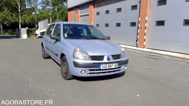 CLIO - Car: picture 3 CLIO - Car: picture 3