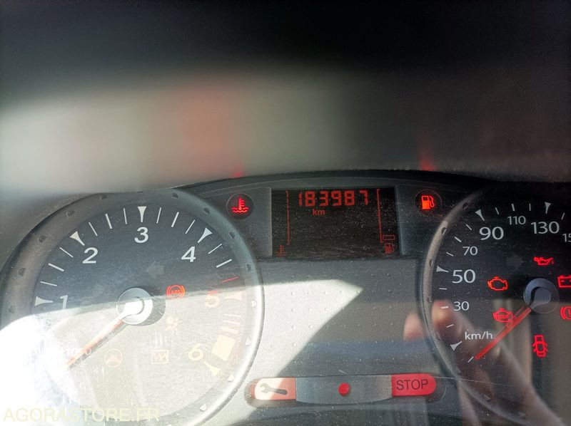 CLIO III 2010 2 places - Car: picture 5 CLIO III 2010 2 places - Car: picture 5