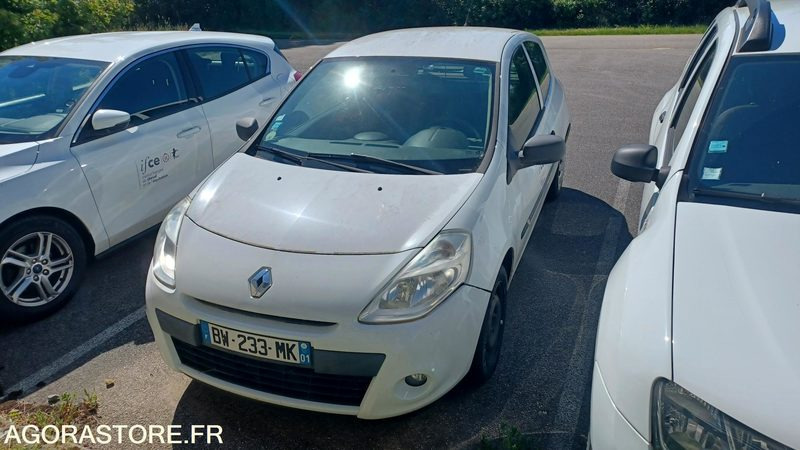 CLIO SOCIETE AIR DIESEL BW-233-MK - 2011 - 170 000KM - Car: picture 2 CLIO SOCIETE AIR DIESEL BW-233-MK - 2011 - 170 000KM - Car: picture 2