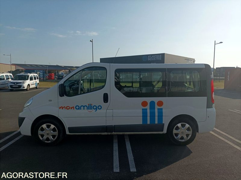 CP-910-CW - Roulant - RENAULT TRAFIC - VP - 9 Places - 308 000 Kms - Minibus, Passenger van: picture 2 CP-910-CW - Roulant - RENAULT TRAFIC - VP - 9 Places - 308 000 Kms - Minibus, Passenger van: picture 2