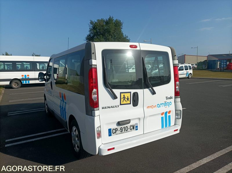 CP-910-CW - Roulant - RENAULT TRAFIC - VP - 9 Places - 308 000 Kms - Minibus, Passenger van: picture 4 CP-910-CW - Roulant - RENAULT TRAFIC - VP - 9 Places - 308 000 Kms - Minibus, Passenger van: picture 4