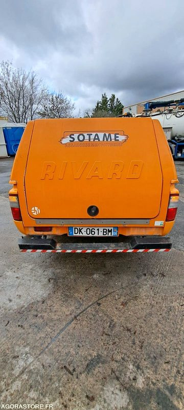 CUREUR HP RIVARD/TOYOTA 2001 DK061BM (VENTE UNIQUEMENT EXPORT) - Vacuum truck: picture 2 CUREUR HP RIVARD/TOYOTA 2001 DK061BM (VENTE UNIQUEMENT EXPORT) - Vacuum truck: picture 2