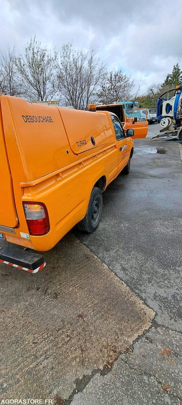 CUREUR HP RIVARD/TOYOTA 2001 DK061BM (VENTE UNIQUEMENT EXPORT) - Vacuum truck: picture 5 CUREUR HP RIVARD/TOYOTA 2001 DK061BM (VENTE UNIQUEMENT EXPORT) - Vacuum truck: picture 5