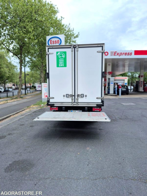 Camion Frigorifique - Iveco - 35C14N - 2016 - 152186km - Refrigerated van: picture 3 Camion Frigorifique - Iveco - 35C14N - 2016 - 152186km - Refrigerated van: picture 3