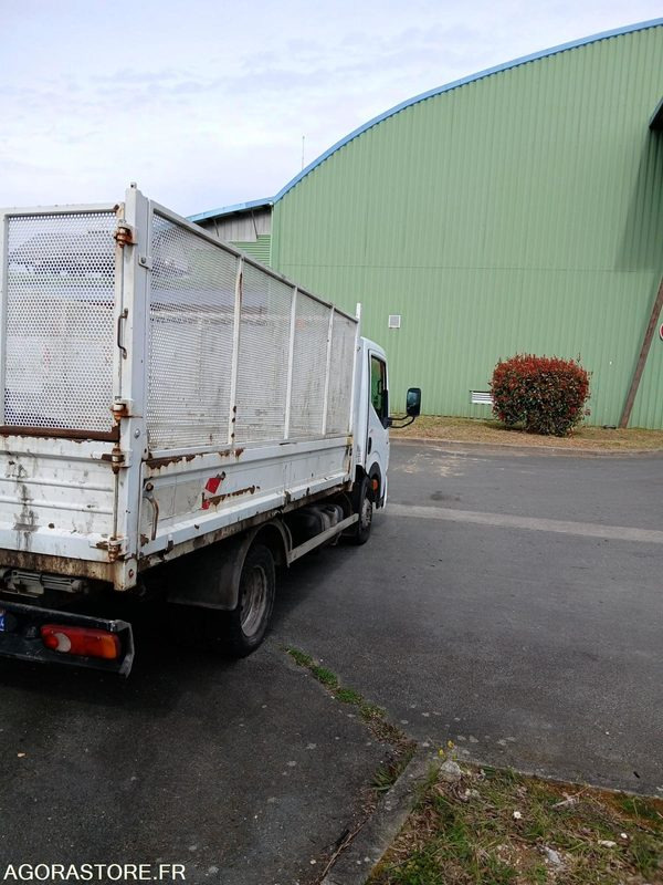 Camion benne RENAULT MAXITY - 310362 km - 2007 - Tipper van: picture 4 Camion benne RENAULT MAXITY - 310362 km - 2007 - Tipper van: picture 4