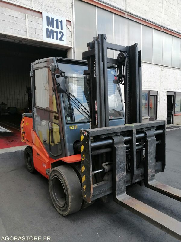 Chariot Toyota 8FBMHT85 - 2015 (5211) - Electric forklift: picture 1 Chariot Toyota 8FBMHT85 - 2015 (5211) - Electric forklift: picture 1
