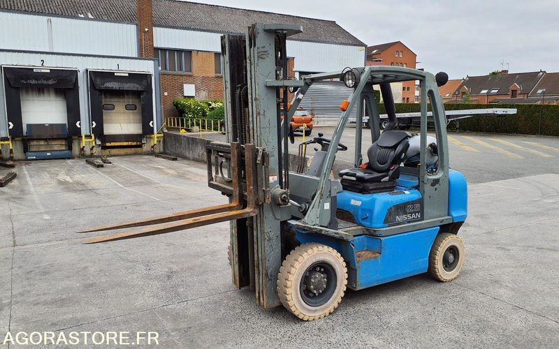Chariot élévateur frontal GAZ Nissan 2827 heures Triplex UD02A25PQ - 3F550 - Forklift: picture 3 Chariot élévateur frontal GAZ Nissan 2827 heures Triplex UD02A25PQ - 3F550 - Forklift: picture 3