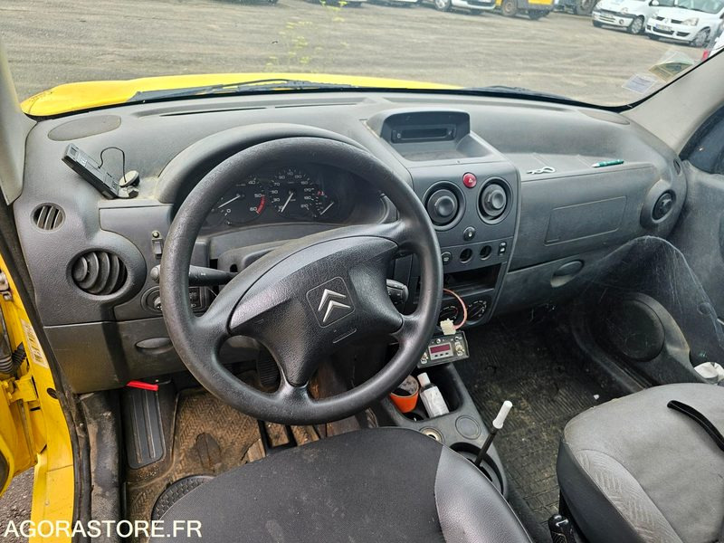 Citroën Berlingo - 2004 - 373983km - 4604WZ76 - Car: picture 5 Citroën Berlingo - 2004 - 373983km - 4604WZ76 - Car: picture 5