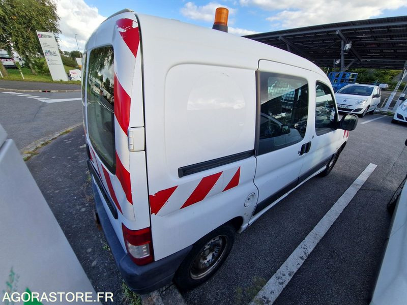 Citroën Berlingo-2008 -143148- 236AMF29 - Small van: picture 3 Citroën Berlingo-2008 -143148- 236AMF29 - Small van: picture 3