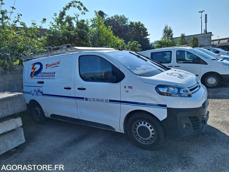 Citroen JUMPY FT-187-EF / 239 000KM // MOTEUR HS - Panel van: picture 3 Citroen JUMPY FT-187-EF / 239 000KM // MOTEUR HS - Panel van: picture 3