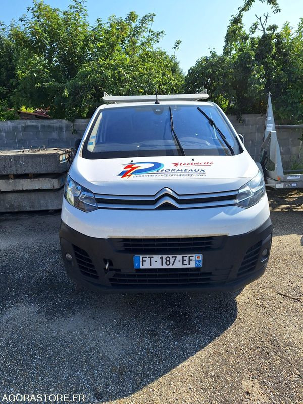 Citroen JUMPY FT-187-EF / 239 000KM // MOTEUR HS - Panel van: picture 2 Citroen JUMPY FT-187-EF / 239 000KM // MOTEUR HS - Panel van: picture 2