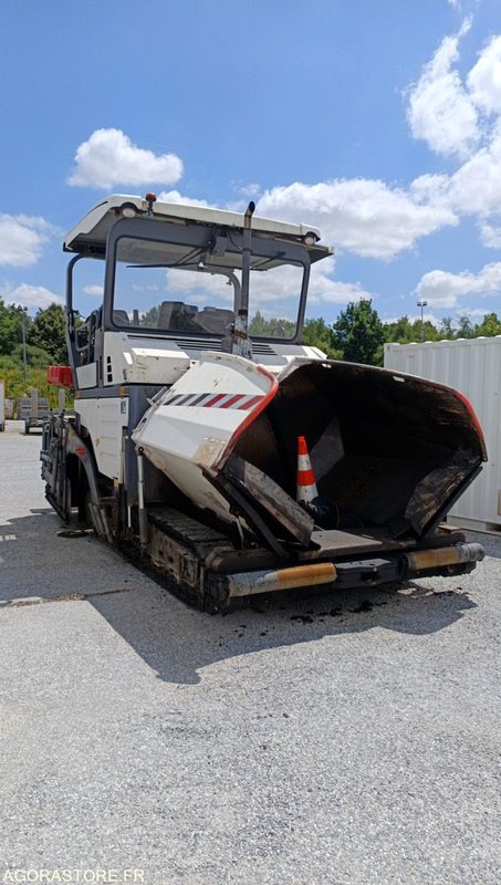 FINISSEUR VOGELE SUPER 1600 - 2011 / 10299 HEURES - Construction machinery: picture 2 FINISSEUR VOGELE SUPER 1600 - 2011 / 10299 HEURES - Construction machinery: picture 2