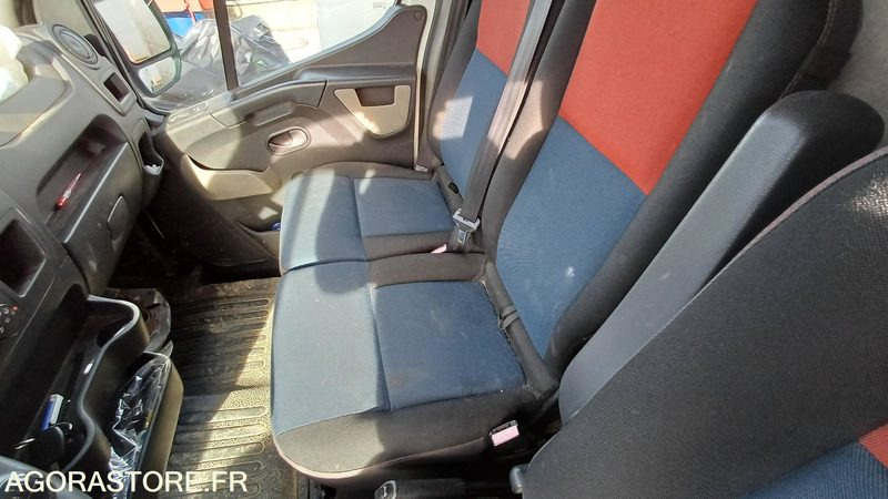 DB-585-BW // RENAULT MASTER L3H2 // 182 963 KMS - Panel van: picture 4 DB-585-BW // RENAULT MASTER L3H2 // 182 963 KMS - Panel van: picture 4