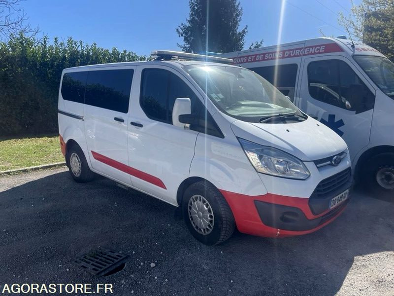 DQ-048-QV - Non Roulant - Pour pièces - FORD CUSTOM - VASP - 361 398 Kms - Ambulance: picture 2 DQ-048-QV - Non Roulant - Pour pièces - FORD CUSTOM - VASP - 361 398 Kms - Ambulance: picture 2