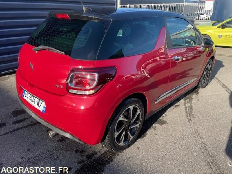 DS3SOCHIC PT 110cv. 11/2016. 107150 KM - Car: picture 4 DS3SOCHIC PT 110cv. 11/2016. 107150 KM - Car: picture 4