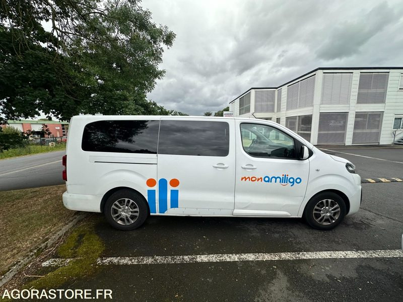 EM-582-ZF - Roulant - VP - 9 Places - Jumpy SPACE TOURER - 259 735 Kms - Minibus, Passenger van: picture 1 EM-582-ZF - Roulant - VP - 9 Places - Jumpy SPACE TOURER - 259 735 Kms - Minibus, Passenger van: picture 1