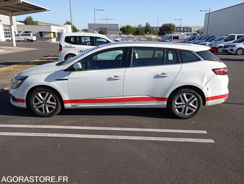 EP-826-HR - Roulant - Renault Megane - VP - 337 771 Kms - Car: picture 1 EP-826-HR - Roulant - Renault Megane - VP - 337 771 Kms - Car: picture 1