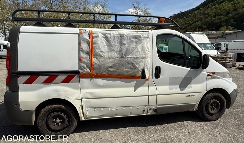 EQ505KX - RENAULT TRAFIC 1.9 dci 100 - - Panel van: picture 3 EQ505KX - RENAULT TRAFIC 1.9 dci 100 - - Panel van: picture 3