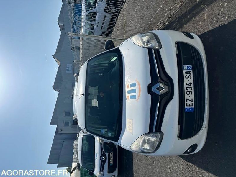 EZ-934-SA - Roulant - RENAULT KANGOO - VP - 159 000 Kms - Car: picture 2 EZ-934-SA - Roulant - RENAULT KANGOO - VP - 159 000 Kms - Car: picture 2