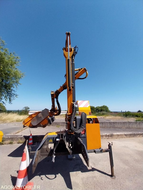 Epareuse NOREMAT VISIOBRA M57TE + Tête de fauchage NOREMAT - Boom mower: picture 3 Epareuse NOREMAT VISIOBRA M57TE + Tête de fauchage NOREMAT - Boom mower: picture 3