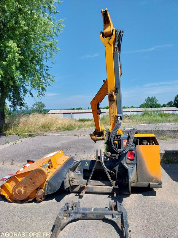 Epareuse Norémat Optima avec tête de fauchage rousseau technipro 160 - Boom mower: picture 4 Epareuse Norémat Optima avec tête de fauchage rousseau technipro 160 - Boom mower: picture 4