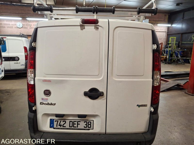 FIAT DOBLO CARGO GNV - Small van: picture 4 FIAT DOBLO CARGO GNV - Small van: picture 4