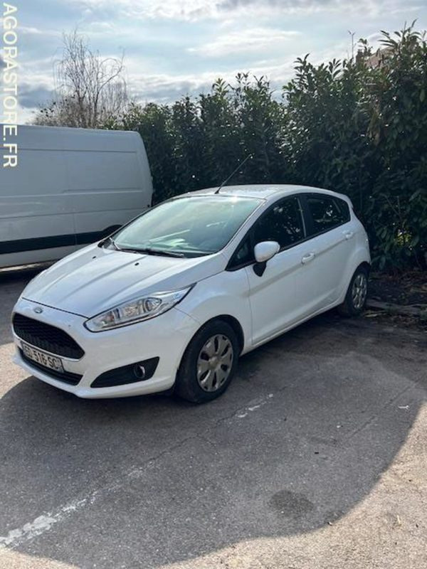 FORD FIESTA - ED-516-SC - Diesel 1.5 l - 183 000 KM - 2016 - Car: picture 2 FORD FIESTA - ED-516-SC - Diesel 1.5 l - 183 000 KM - 2016 - Car: picture 2