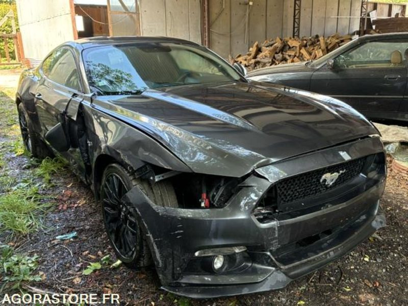 FORD MUSTANG FASTBACK 5.0 V8 - Car: picture 2 FORD MUSTANG FASTBACK 5.0 V8 - Car: picture 2