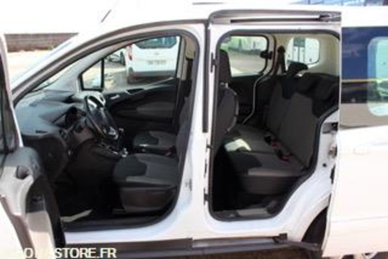 FORD TOURNEO - 2017 - 243 425KMS - EP244FY - Small van: picture 4 FORD TOURNEO - 2017 - 243 425KMS - EP244FY - Small van: picture 4