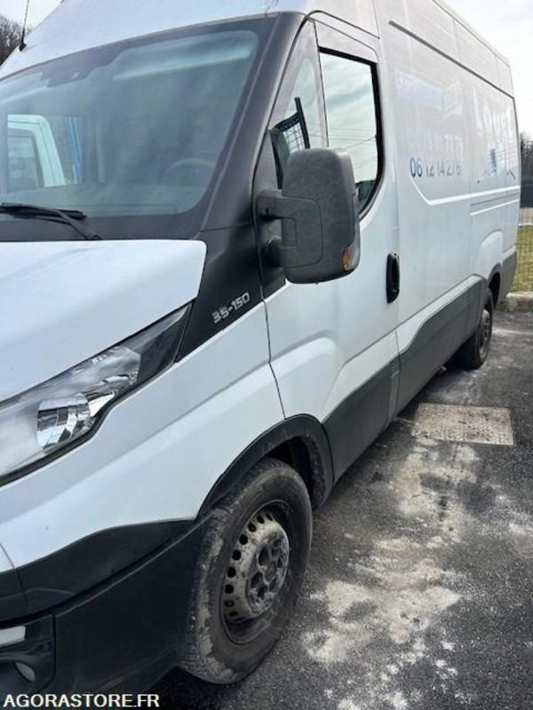 FOURGON IVECO DAILY 35-150 120000 KM 2016 - Panel van: picture 1 FOURGON IVECO DAILY 35-150 120000 KM 2016 - Panel van: picture 1