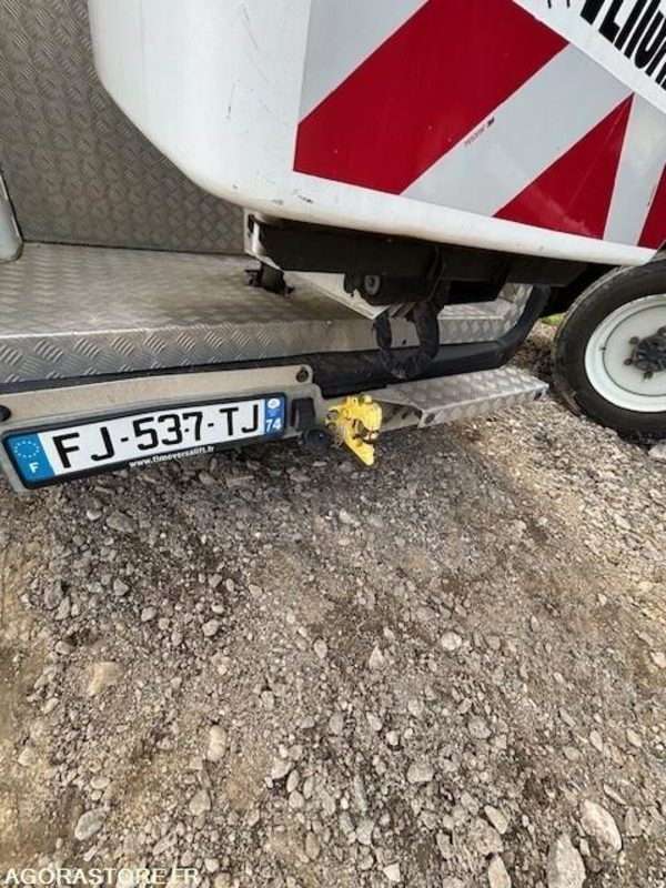 FOURGON NACELLE RENAULT MASTER ET NACELLE VERSALIFT 11.3 M 2019 110329 KM - Truck mounted aerial platform: picture 4 FOURGON NACELLE RENAULT MASTER ET NACELLE VERSALIFT 11.3 M 2019 110329 KM - Truck mounted aerial platform: picture 4