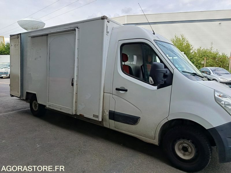 FOURGON RENAULT MASTER- 2014 - DF667FL- 286495 KM - Panel van: picture 2 FOURGON RENAULT MASTER- 2014 - DF667FL- 286495 KM - Panel van: picture 2