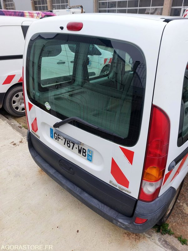 FOURGONNETTE - RENAULT KANGOO - 2003 - Small van: picture 3 FOURGONNETTE - RENAULT KANGOO - 2003 - Small van: picture 3