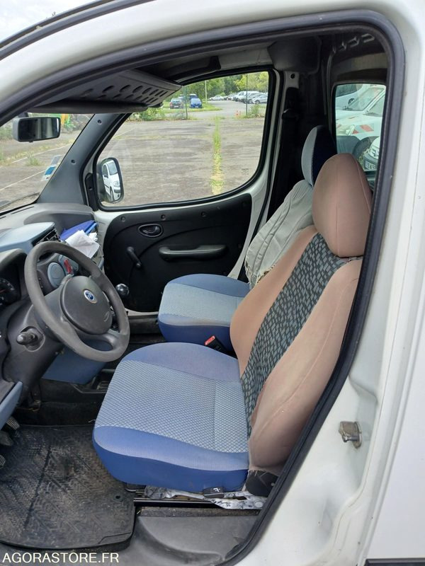 Fiat Doblo (49505) - Small van: picture 4 Fiat Doblo (49505) - Small van: picture 4