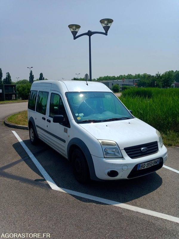 Ford Tournéo 5 places - Small van: picture 2 Ford Tournéo 5 places - Small van: picture 2