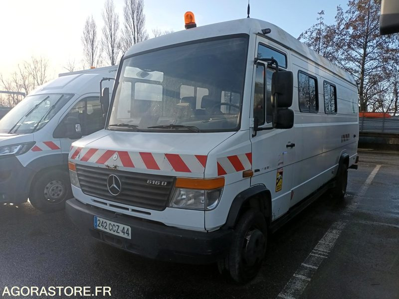 Fourgon Mercedes 9 places - 2007 / 270333 KM - Minibus, Passenger van: picture 1 Fourgon Mercedes 9 places - 2007 / 270333 KM - Minibus, Passenger van: picture 1