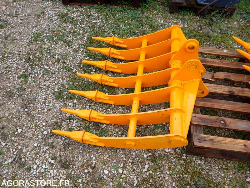 Godet râteau forestier 1100mm - Construction equipment: picture 2 Godet râteau forestier 1100mm - Construction equipment: picture 2