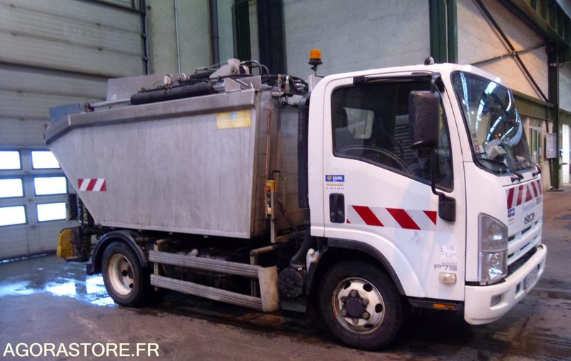 ISUZU SERIE N MEDIUM PLUS - BOM 7m3 - 2009 / 155000 KM (AF577EP) - Garbage truck: picture 1 ISUZU SERIE N MEDIUM PLUS - BOM 7m3 - 2009 / 155000 KM (AF577EP) - Garbage truck: picture 1